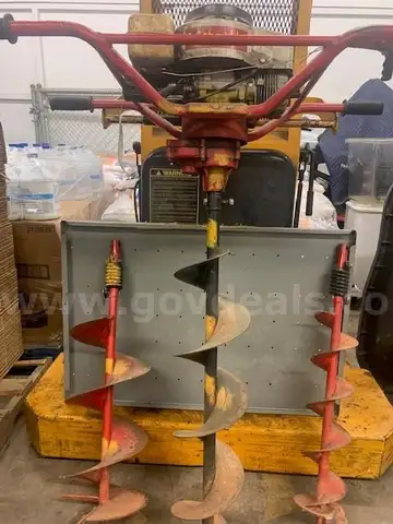 Earthquake Auger with 3 Attachments