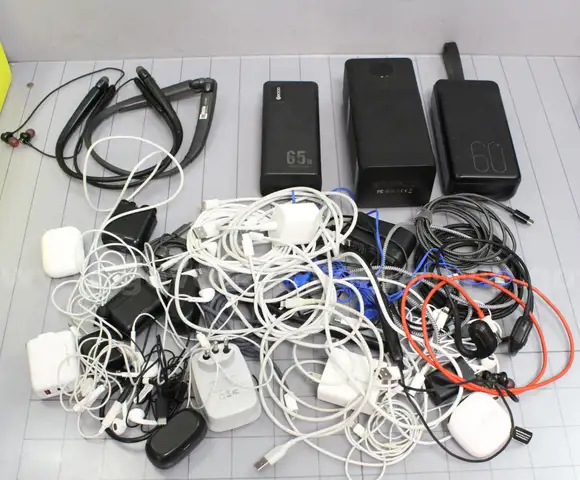 Approx. 9 lbs. of Misc. Electronics/Access./Etc., #34176, **PICK UP ONLY**