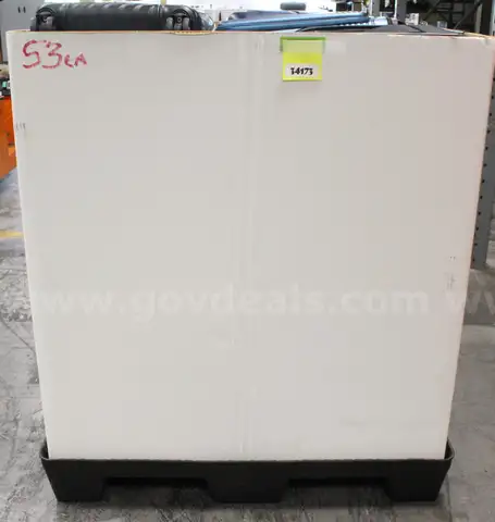 1 Tri-Wall of Asst. Empty Luggage #34173, **PICK UP ONLY** **TRI-WALL NOT INCLD**