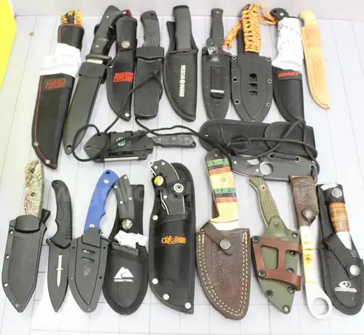 Approximately 9 lbs. of Assorted Fixed Blade Knives, #34187, **PICK UP ONLY**