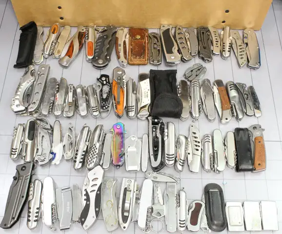 Approximately 13 lbs. of Assorted Silver Tone Knives, #34448, **PICK UP ONLY**