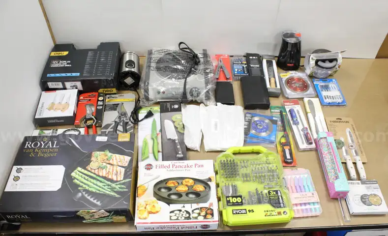 1 Box of Assorted NEW or Lightly Used Items/Tools/Household/Etc., #34032, **PICK UP ONLY**