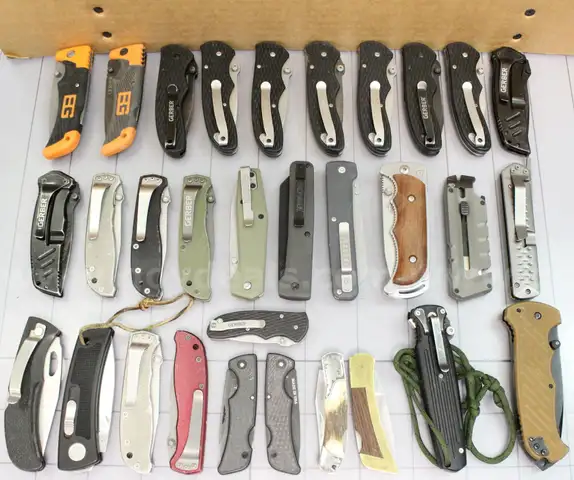 Approx. 6 lbs. of Assorted Gerber Knives/etc., #33593