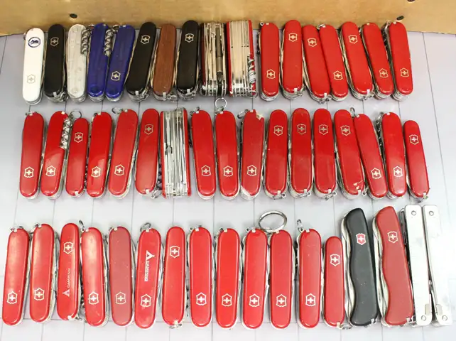 Approx. 10 lbs. Assorted Victorinox/Swiss Army  Knives, #33774