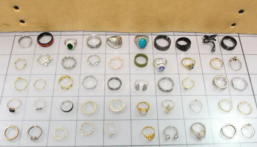 Approx. 1 lb. of Assorted Rings, #34413