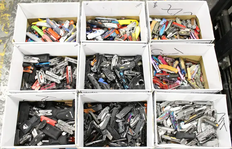 1 Skid of Assorted Knives/Multi-tools/Etc., #33996, **PICK UP ONLY** **SKID NOT INCLD**