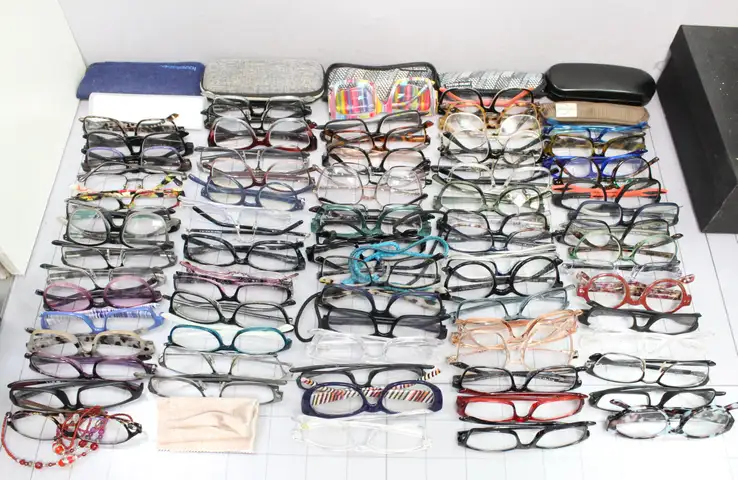 Approx. 6 lbs. of Assorted Eye/Reading glasses, #34710