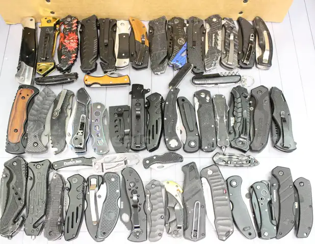 Approx. 12 lbs. of Assorted Black Knives, #33866