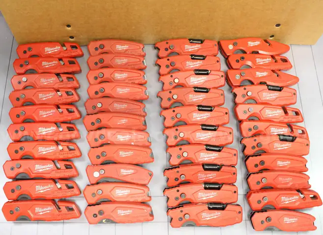 Approx. 11 lbs. of Assorted Box Cutters/Utility Knives, #34692