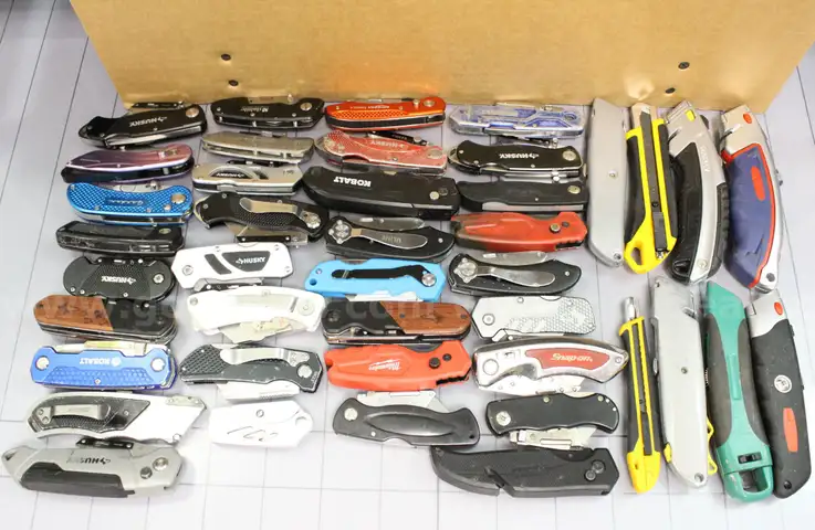 Approx. 11 lbs. of Assorted Box Cutters/Utility Knives, #33786