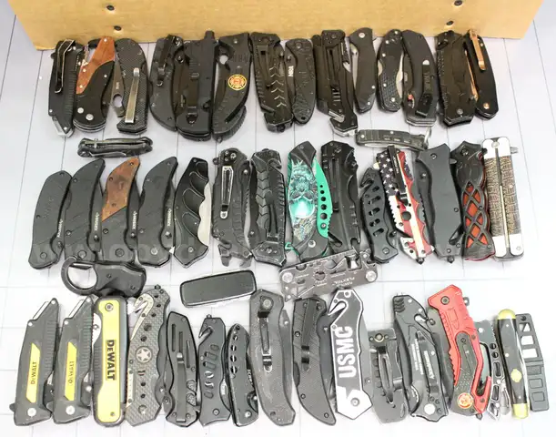 Approx. 12 lbs. of Assorted Black Knives, #33867