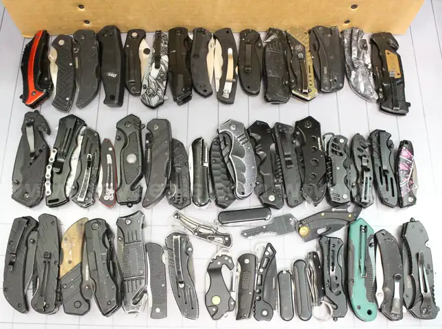 Approx. 12 lbs. of Assorted Black Knives, #33919