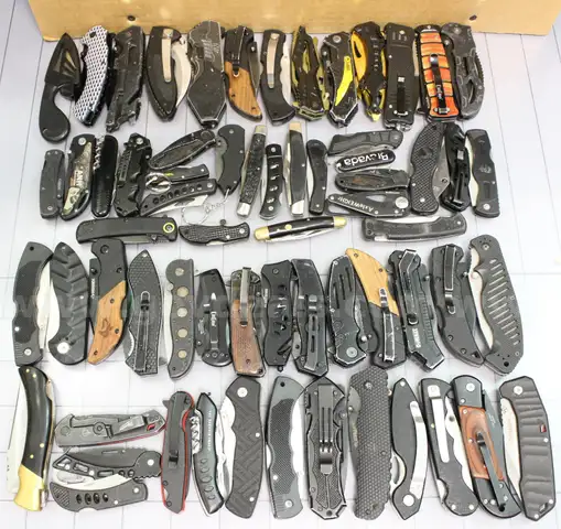 Approximately 12 lbs. of Assorted Black Knives, #33923