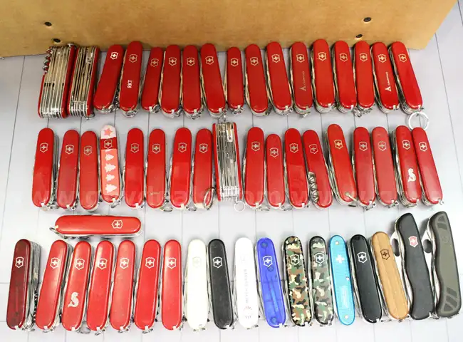 Approx. 10 lbs. Assorted Victorinox/Swiss Army  Knives, #34013