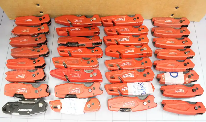 Approx. 8 lbs. of Assorted Box Cutters/Utility Knives, #33858