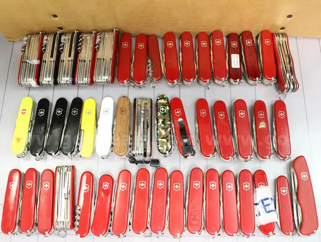 Approx. 10 lbs. Assorted Victorinox/Swiss Army  Knives, #34154