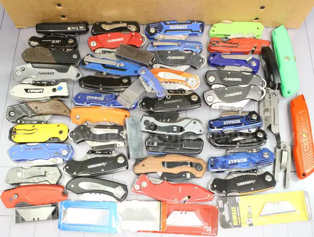 Approx. 11 lbs. of Assorted Box Cutters/Utility Knives, #33926