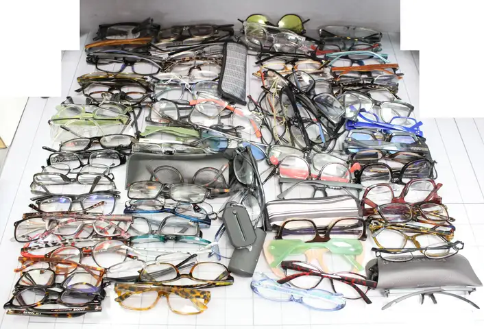 Approximately 6 lbs. of Assorted Eye/Reading glasses, #33845