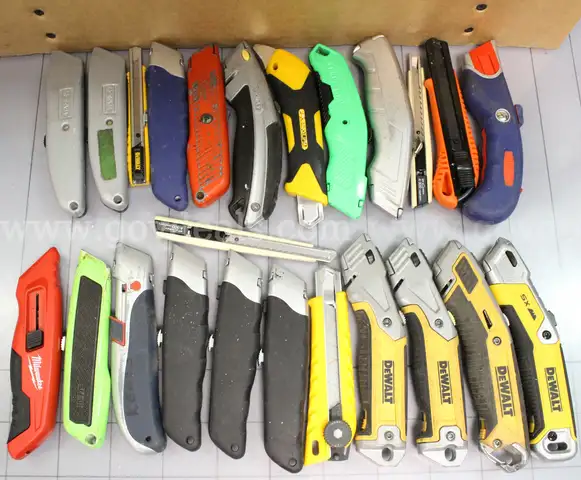 Approx. 11 lbs. of Assorted Box Cutters/Utility Knives, #33930