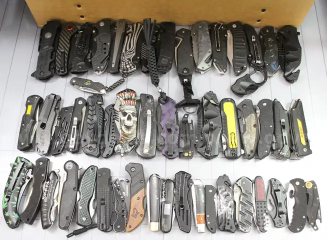 Approximately 12 lbs. of Assorted Black Knives, #35042