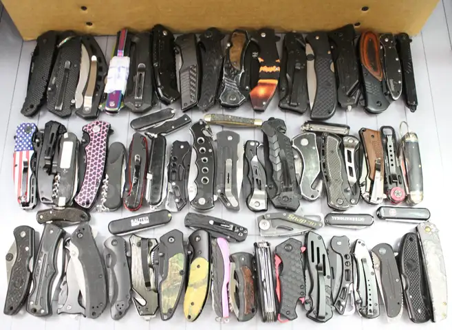 Approximately 12 lbs. of Assorted Black Knives, #35043