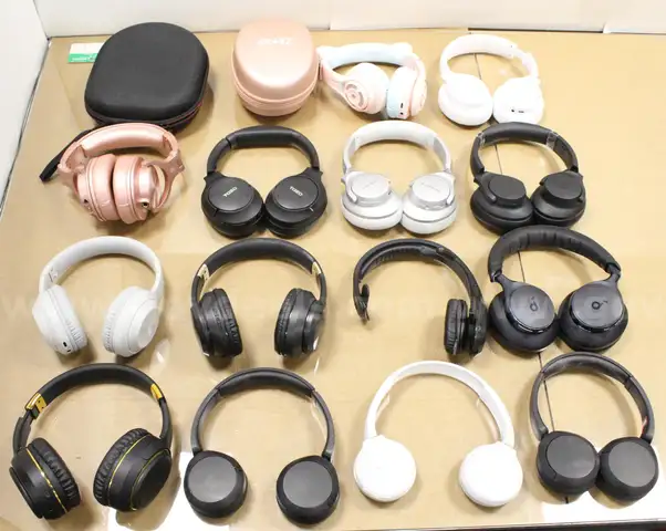 Approximately 9 lbs. of Assorted Electronics/Headphones, #34825