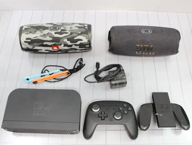 Approximately 6 lbs. of Brand-name Electronics, #34902