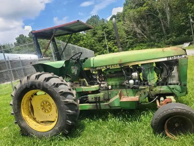 John Deere 2955  (203320 NM)