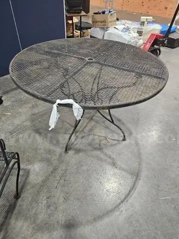 Patio Furniture (204161 TM)