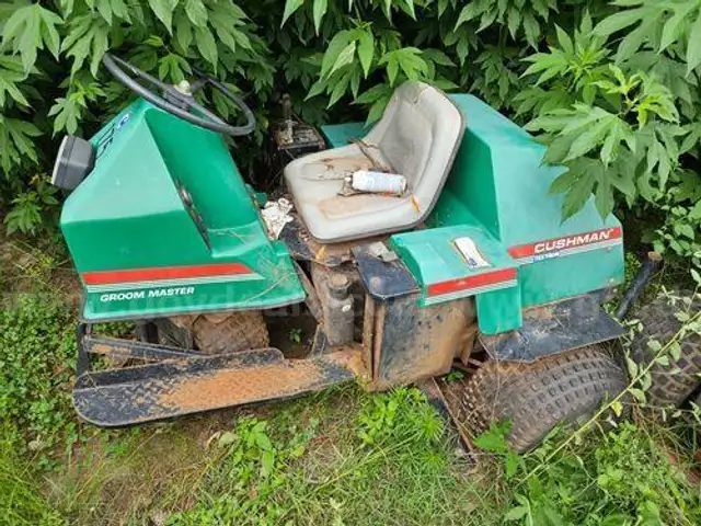 Cushman Groom Master Bunker Rake ***FOR PARTS ONLY*** (204701 AJ)