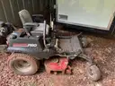 SNAPPER PRO LAWN MOWER (206034-LT)