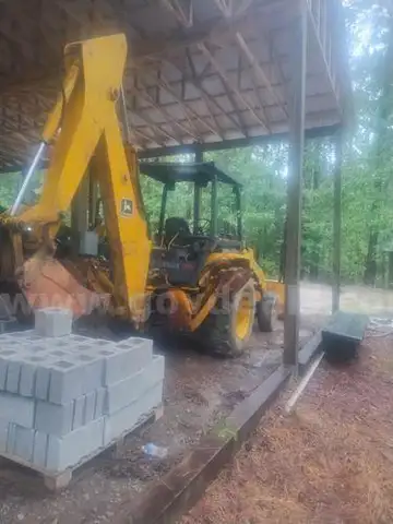 John Deere Backhoe Loader 210C (205914 NB)