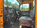 2001 International 4700 (206174 NB DOT)