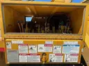 1998 Ford F800 (206573 AJ: DOT)