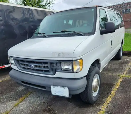 2003 Ford Econoline Van (206380 LT)