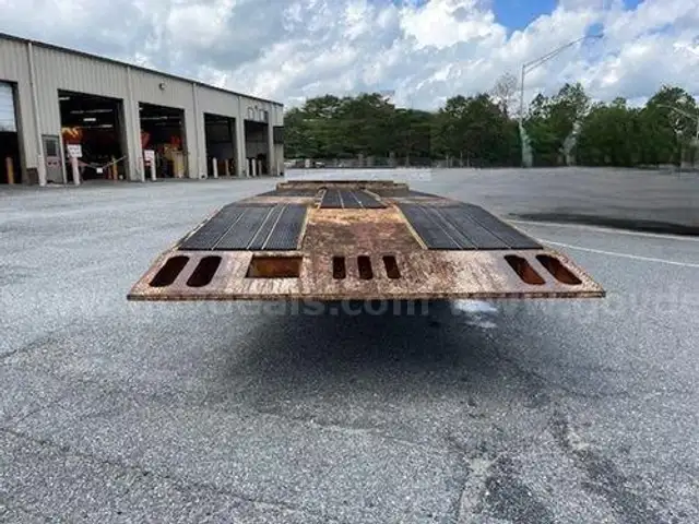 1999 Custom Trailer 20TT (206560 NB DOT)