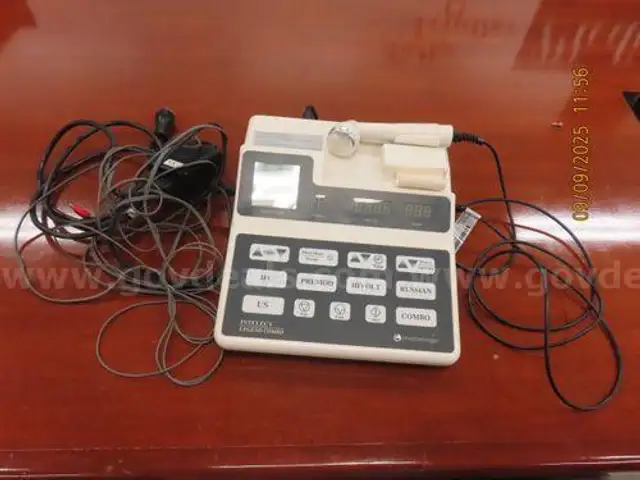 Ultrasound Machine (207698 NM)