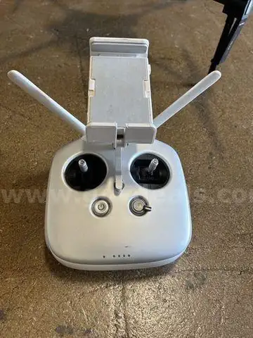 Drones (208380 AJ)