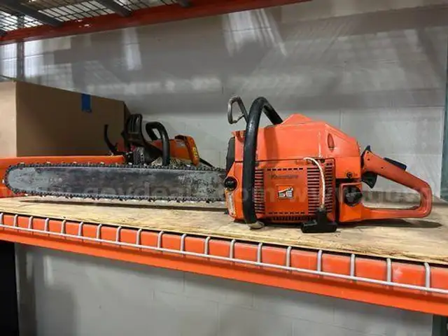 Chainsaws ***Parts Only*** (208986 AJ)