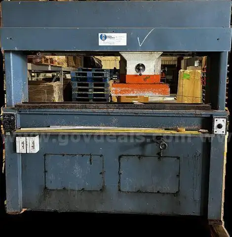Cutting Machine Non-Leather (209318 BT)