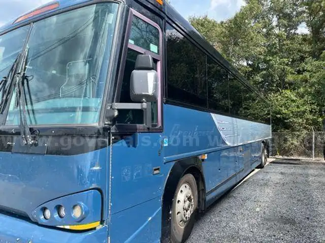 2017 MCI D4500 (208656 NB DOT)