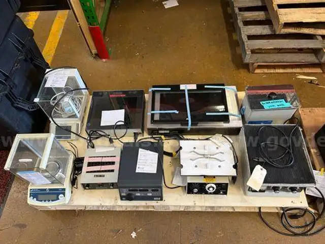 Transilluminator, Ultrasonic Cleaner, Orbit Shaker, etc. (209592 NM)