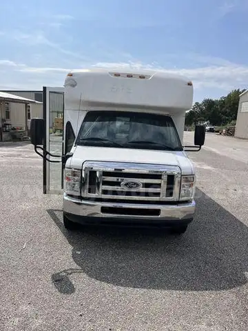 2018 Ford Econoline (209941 TM:DOT)