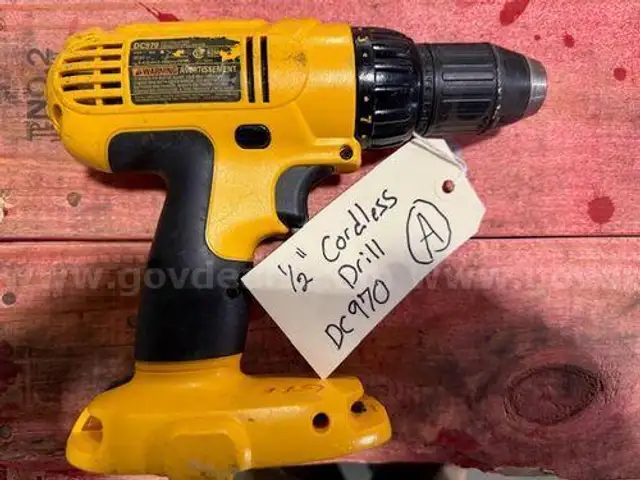 Power Tools (210743 BT)