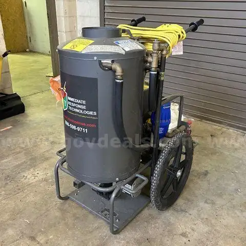 PORTABLE DECONTAMINATION UNIT (210936 NB)