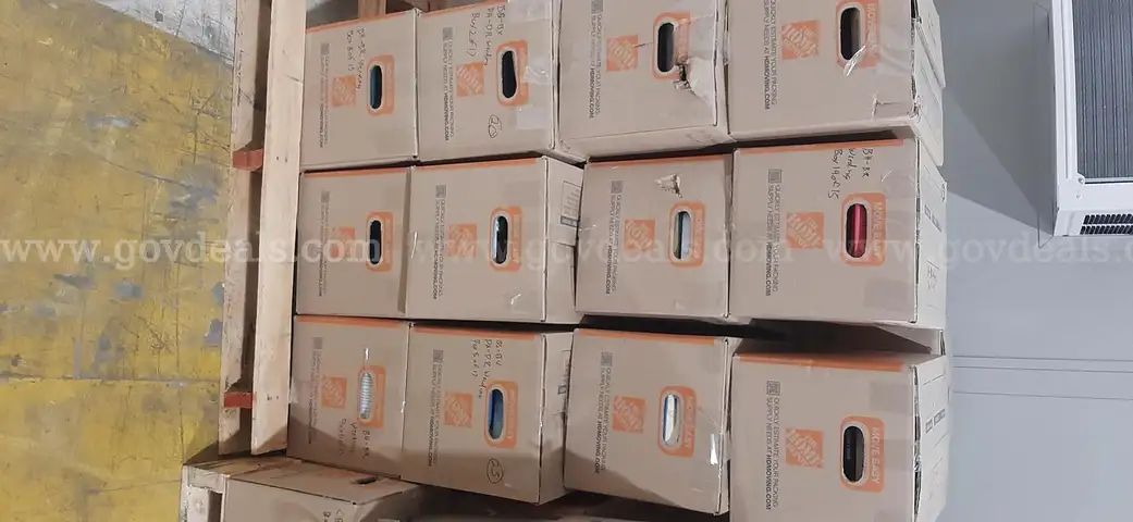 150 Assorted Books (211911 NM)