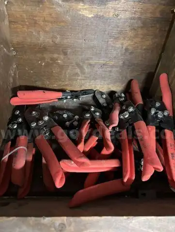 523 Various Tools (212831 NM)