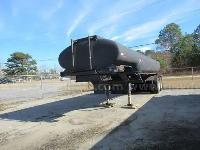 2010 REMTEC OR CO BRINE TRAILER (213198 AJ:DOT)