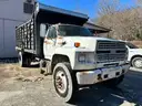 1987 Ford F800F (213498 AJ)