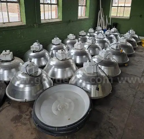 UFO Style Lighting Fixtures (214266 NB)